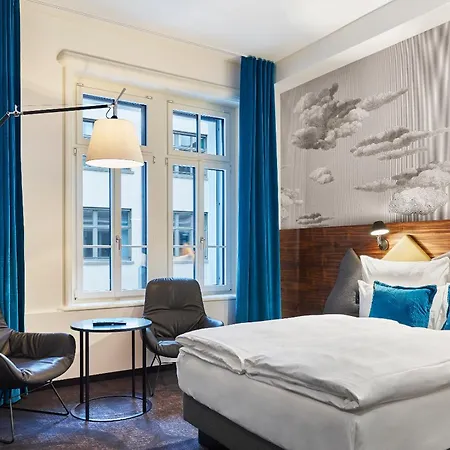 Hotel One