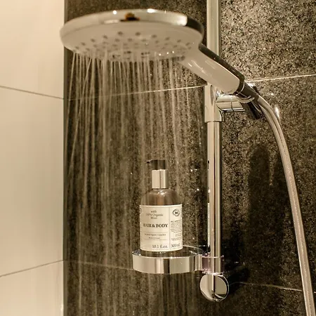 موتيل وان زوريخ 3*