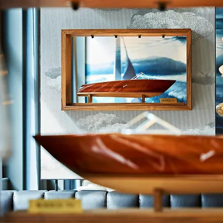 Hotel One 3*