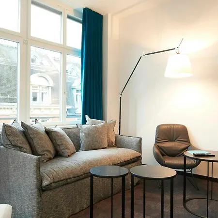 One Hotel 3*