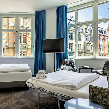 Hotell One