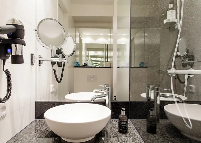 苏黎世一号酒店 3* 苏黎世